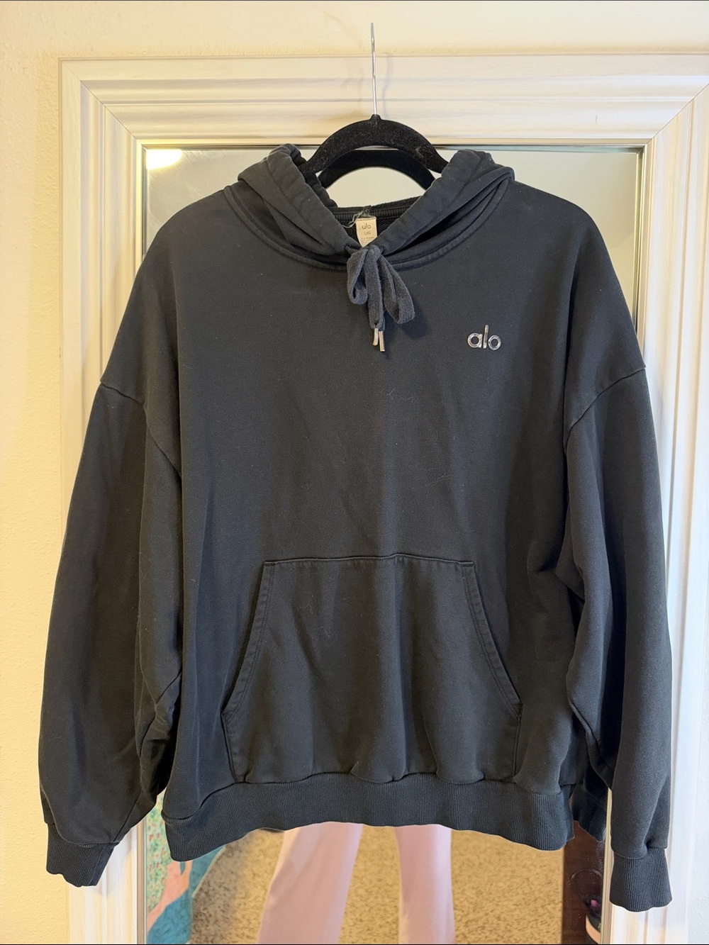 ALO Yoga men’s black accolade hoodie